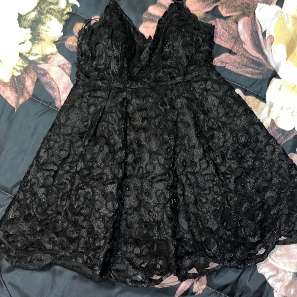 Little black dres
